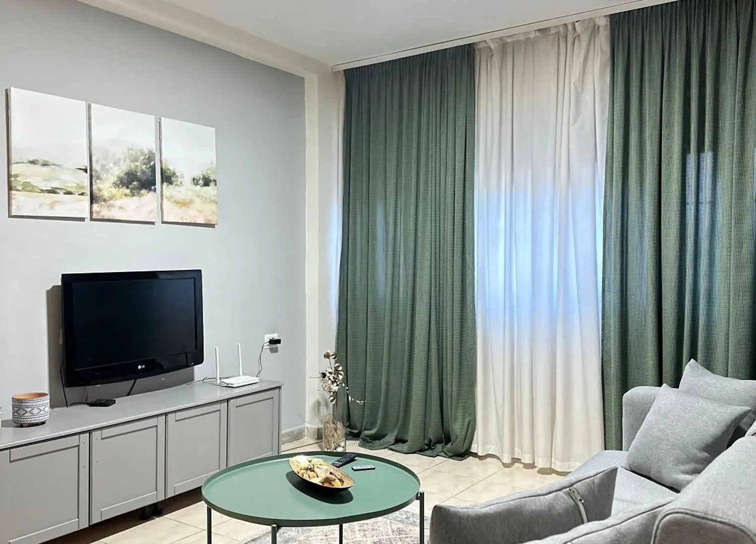 Pazari I Ri: Central Cozy Stay ティラナ